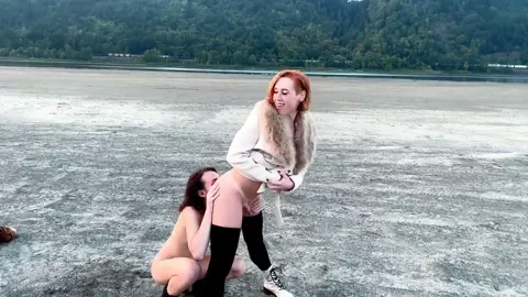 Shiri Allwood & Penny Peacock – Bare Beach Sex