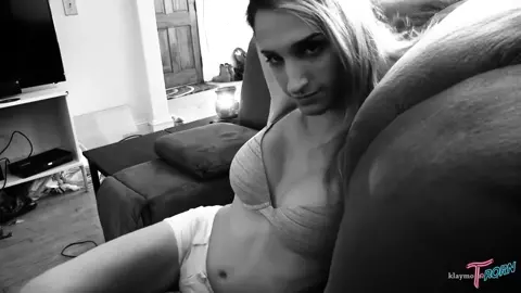 T.porn – Kelly Klaymour – Film Noir Strip Tease, Kelly Goes Home #2