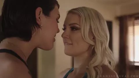 Blonde Milf Kenzie Taylor Fucked by Daisy Taylor
