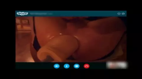 Monia destroys her asshole
