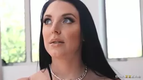 Emma Rose et Angela White duos sexy