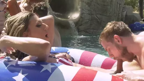 TRANS POOL PARTY 4 - KASEY KEI, BRITTNEY KADE, JADE VENUS &  IZZY WILDE (30-06-2022)