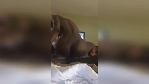 Bamella Scott taking raw dick