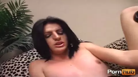 Shemale Bukkake