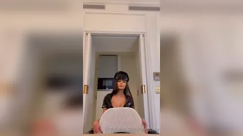 Fernanda Araujo - sexy outfit