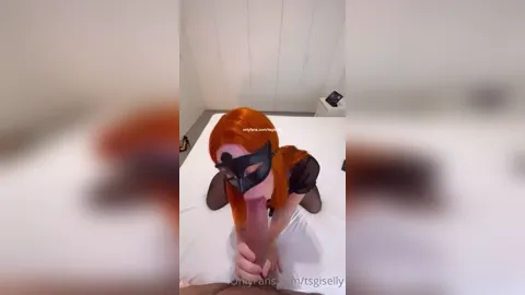 Sexy shemale
