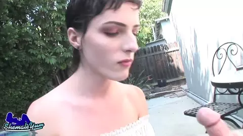Carrie Hardcore