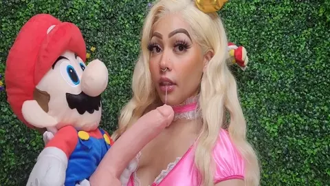 MyTsGirlfriend - Peach and her Pillow