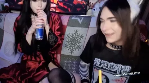 Horny Babe’s Foot Worship & Ass Licking for Trans Beauty